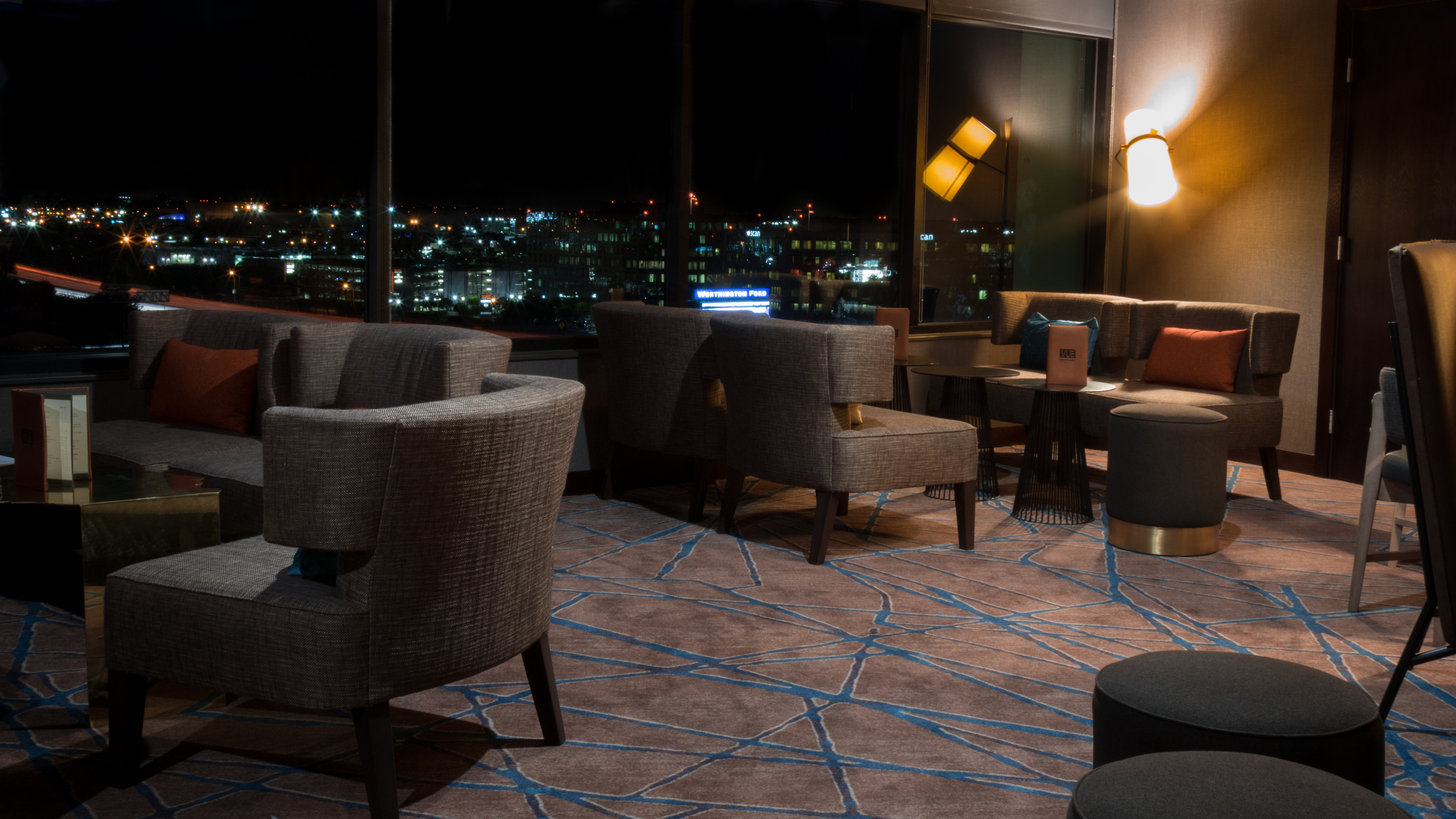 Holiday Inn Long Beach Airport 56/69