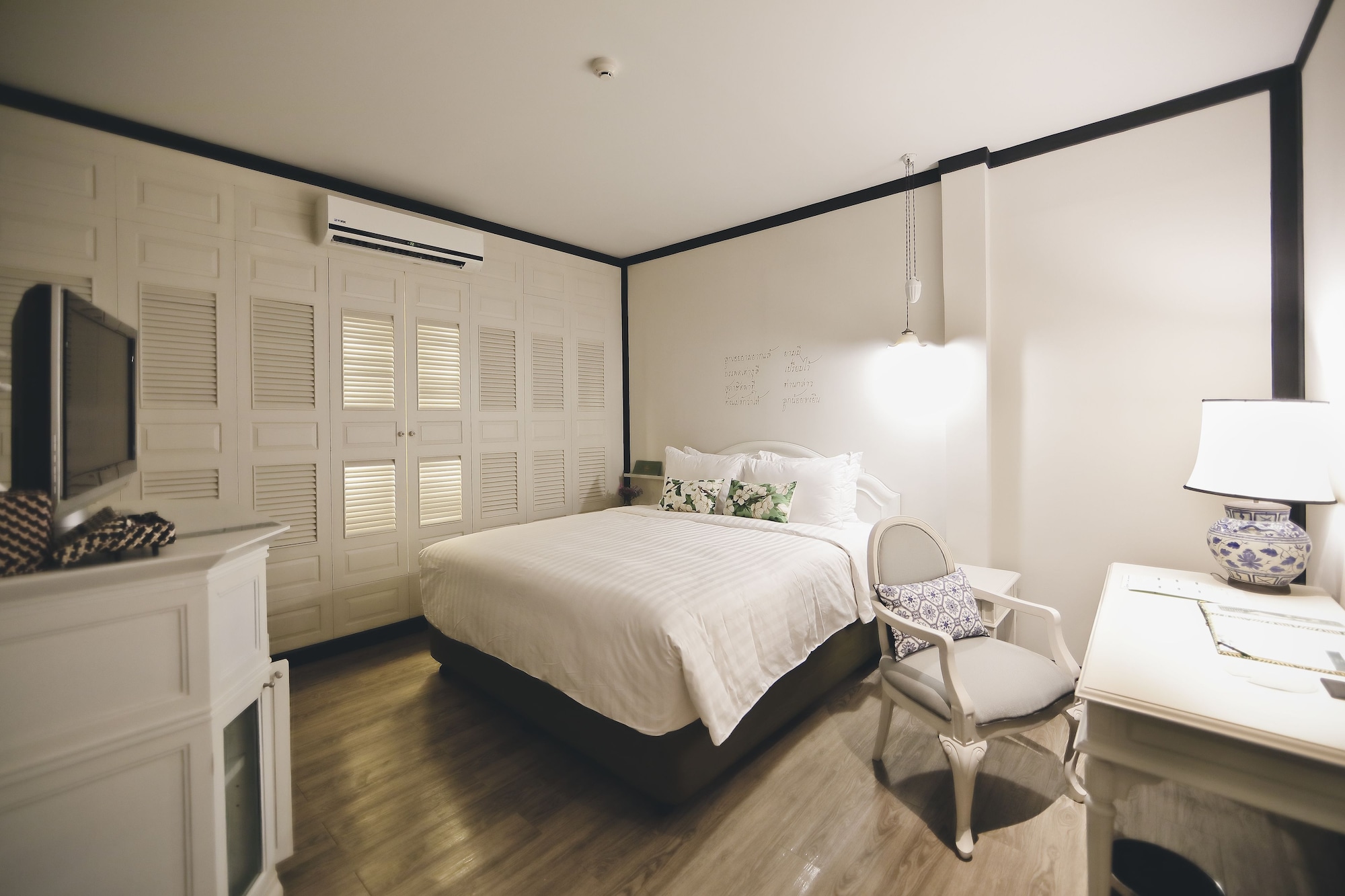 Double Bed, No Window