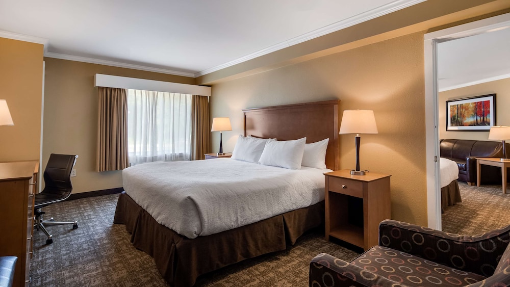 Best Western Plus Windjammer Inn & Conference Center 13/46