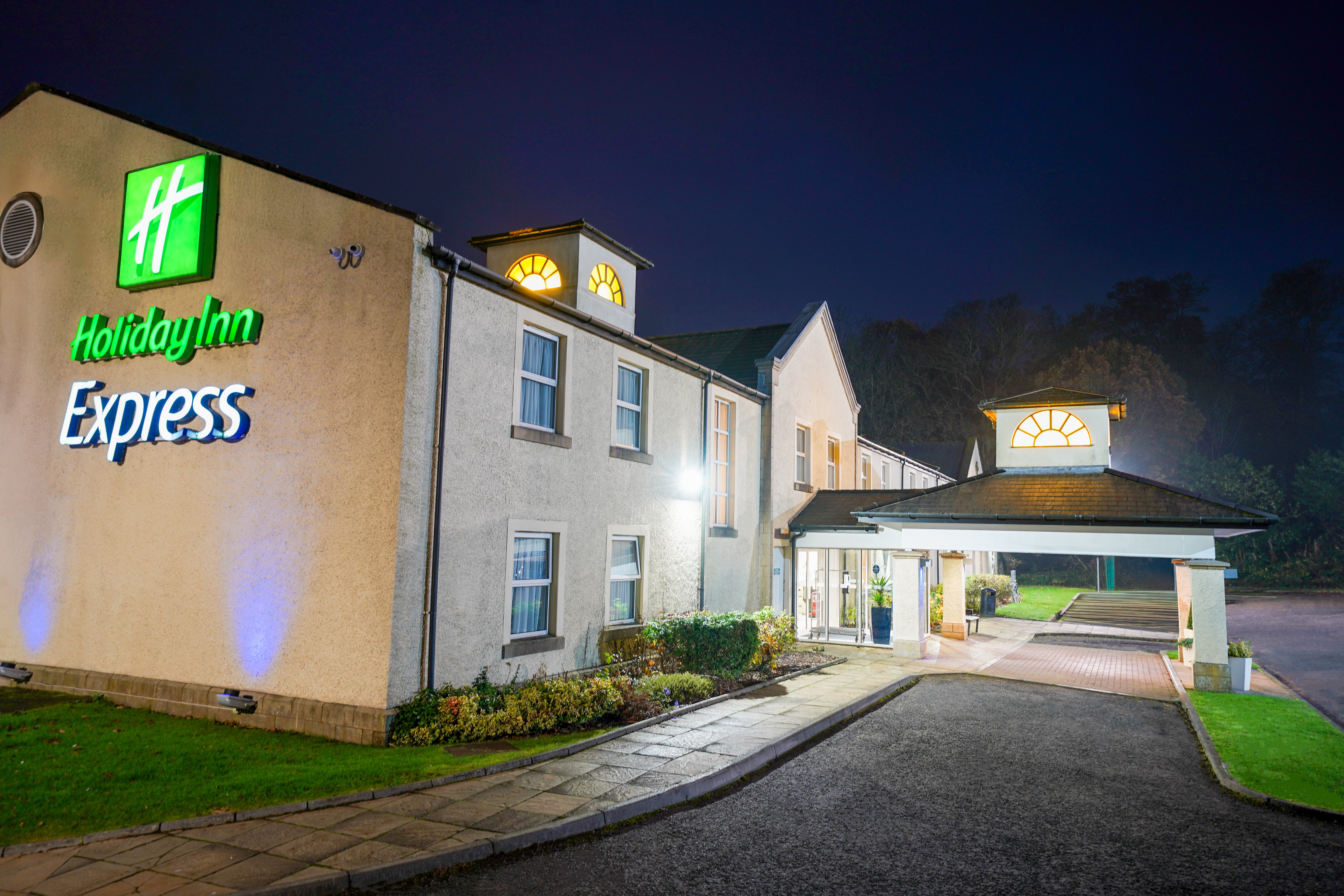 Holiday Inn Express Glenrothes 2/70