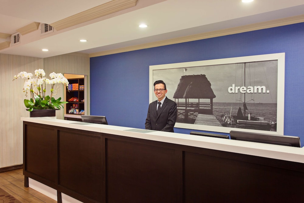 Hampton Inn Los Angeles Int'l Airport/Hawthorne 5/32