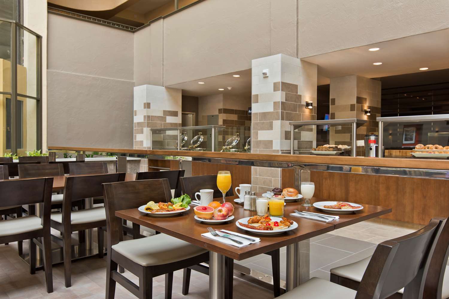 restaurant cafeteria