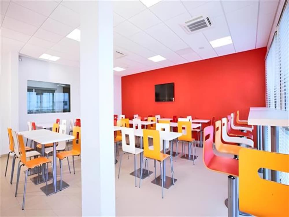 Hotel Premiere Classe Caen Nord Memorial 29/47