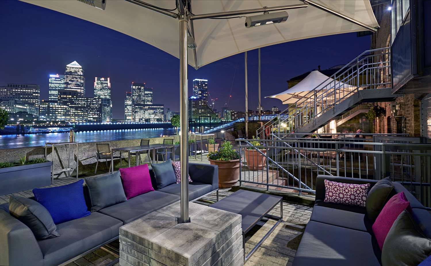 a&o London Docklands Riverside 34/55