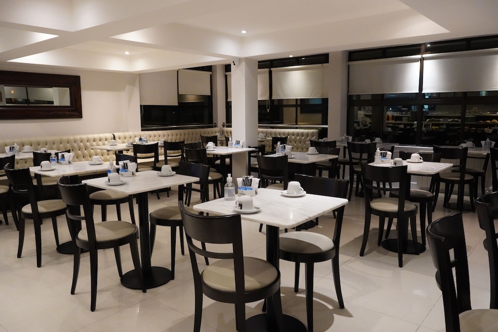Club Del Golf Hotel 29/38