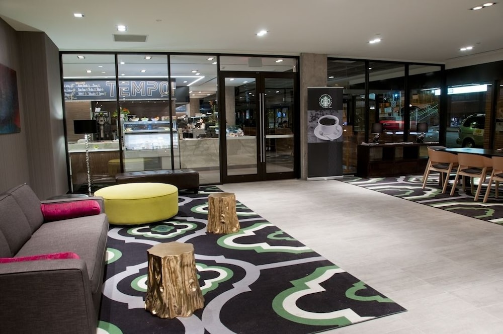 The Barrington Hotel 24/40