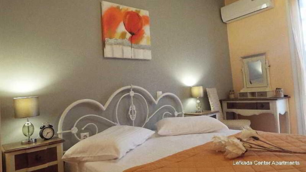 LEFKADA CENTER APARTMENTS 8/32