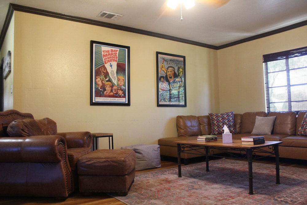 Frio Springs Lodges 31/50