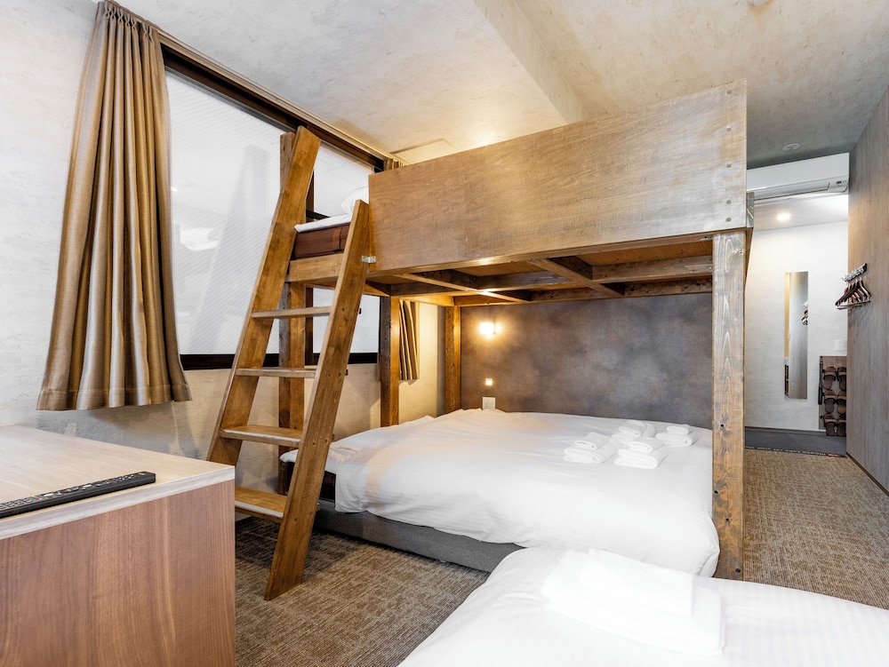 Wellstay Namba 26/50