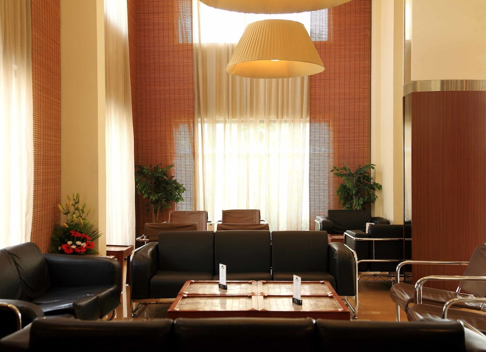 HARRISONS HOTEL 17/31