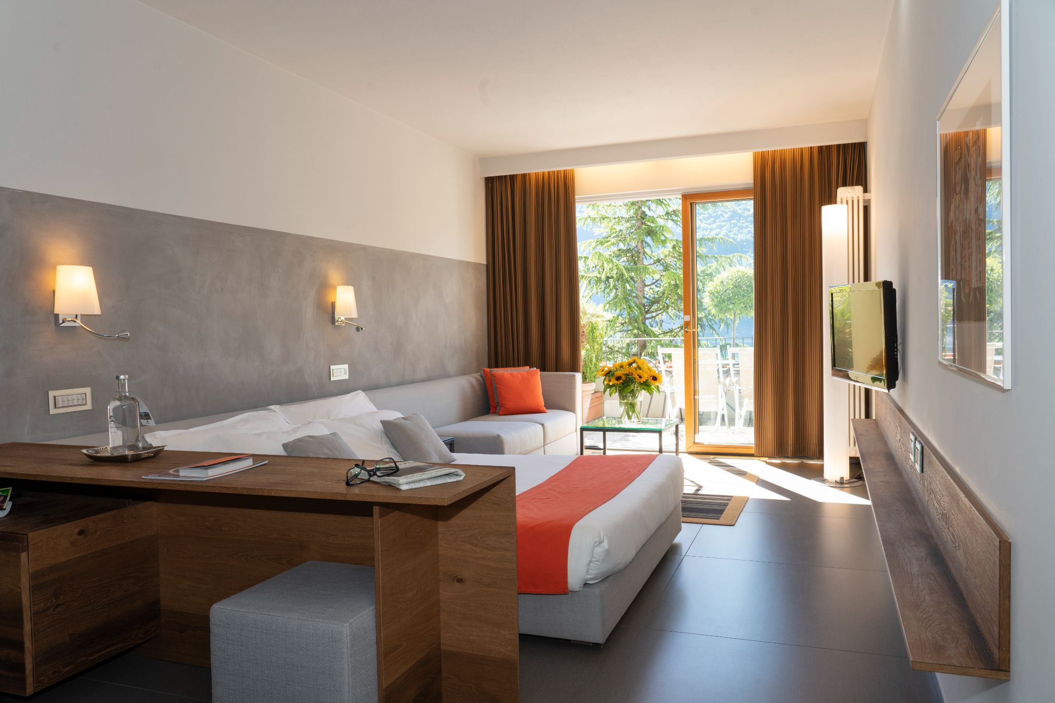 junior suite, partial lake view