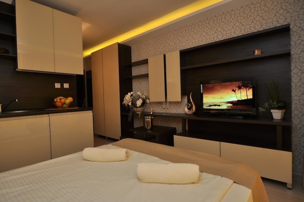Harmony Suites 2 3 32/65