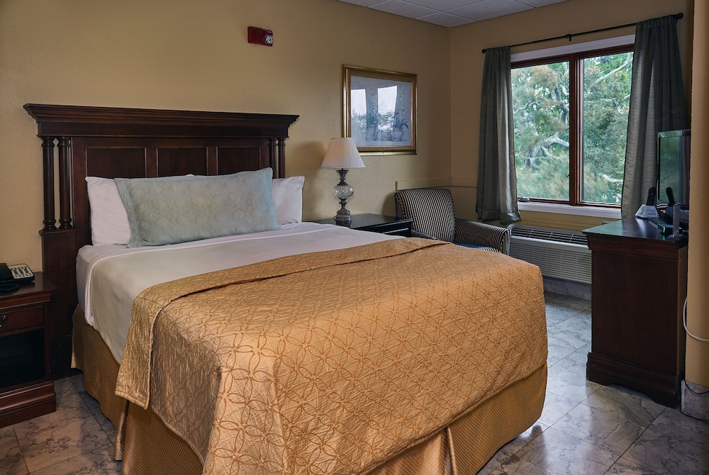 Ocean Inn and Suites 24/72