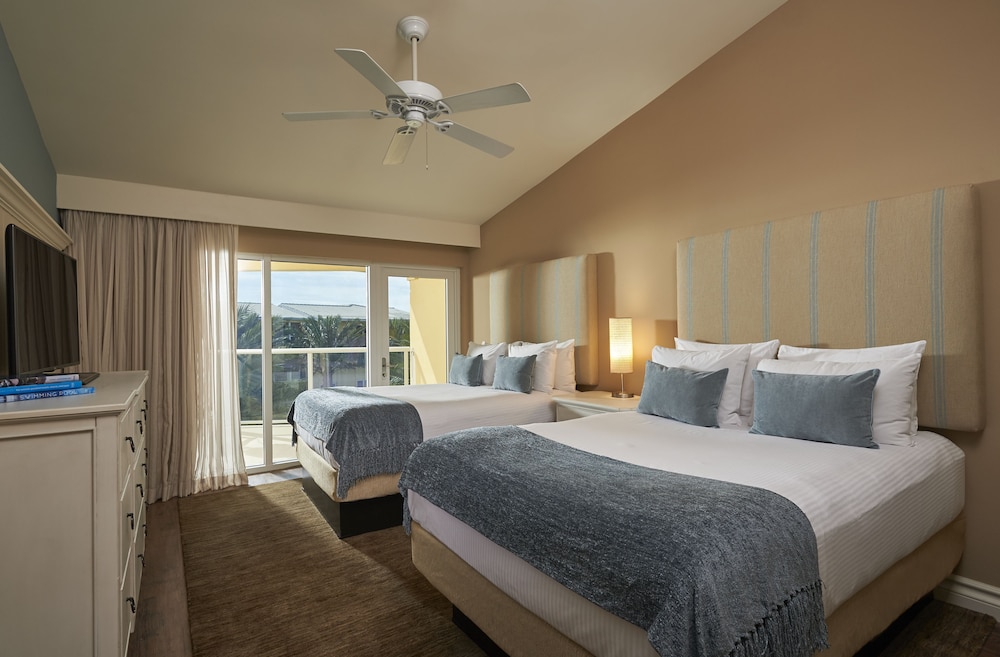 Edgewater Beach Hotel 16/64