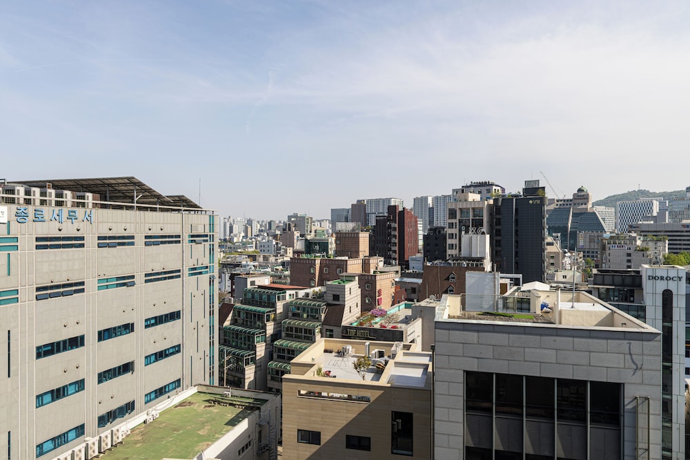Insadong Crown Hotel in SEOUL