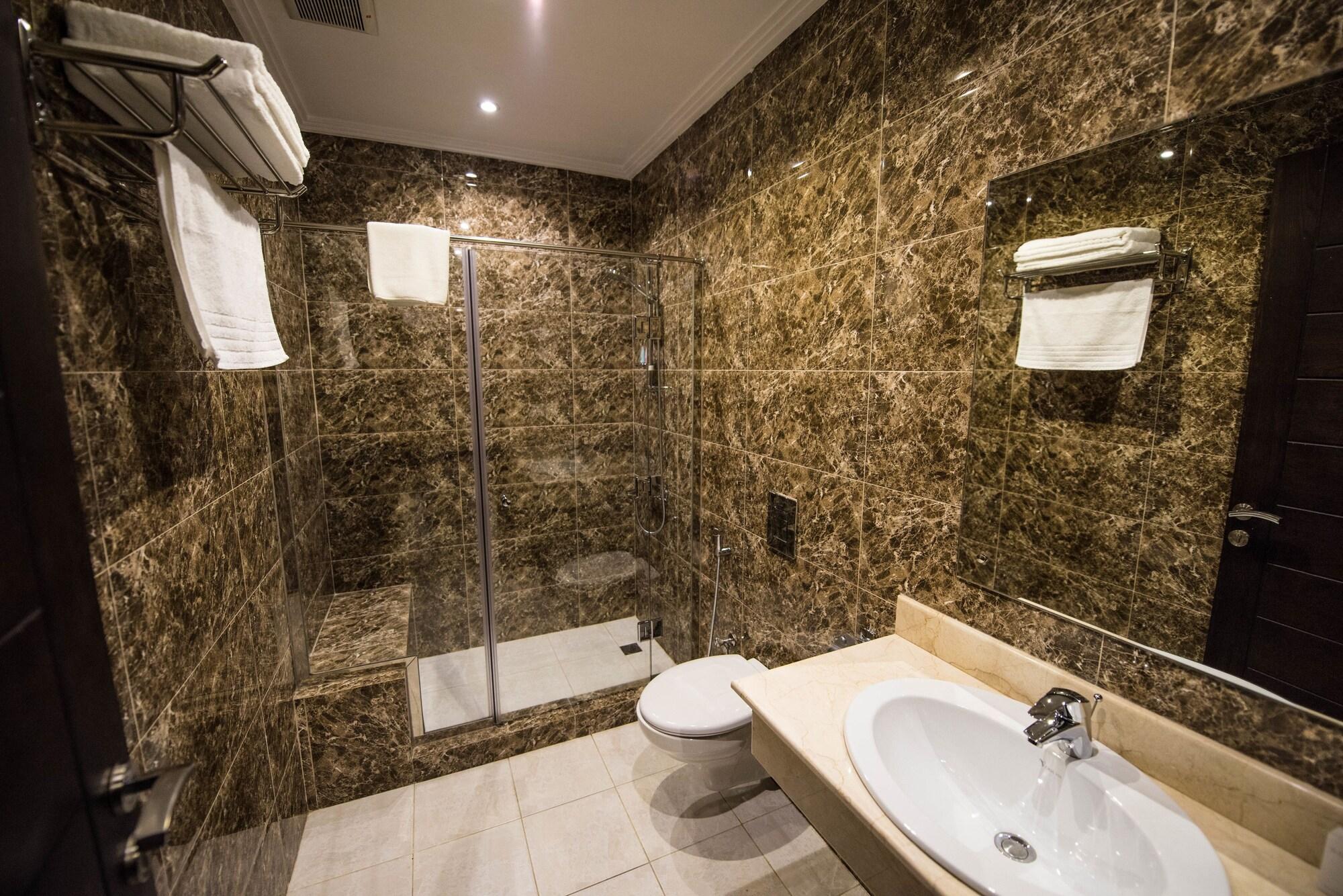 فندق جرين ليف(Green Leaf Hotel) 32/34