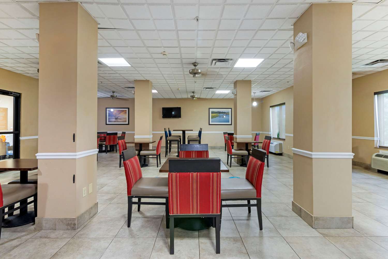 Comfort Suites Port Wentworth - Savannah North 28/33