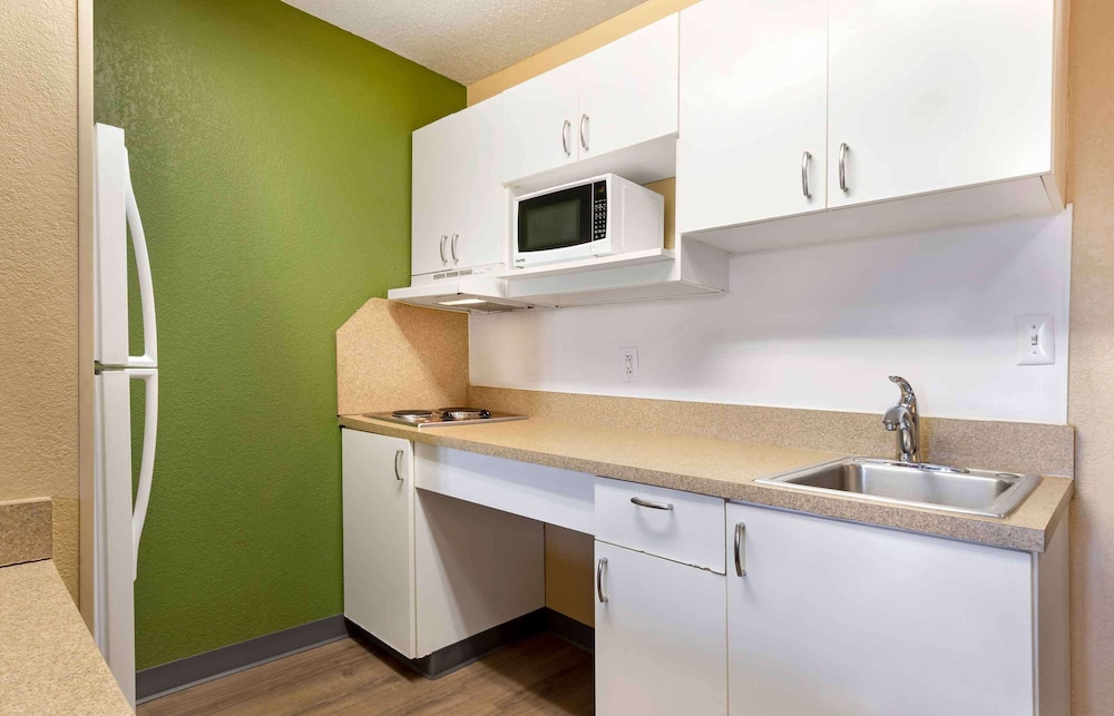 Extended Stay America - Greenville - Airport 31/33