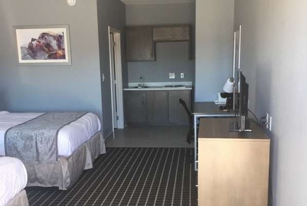 Days Inn by Wyndham Odessa 17/31