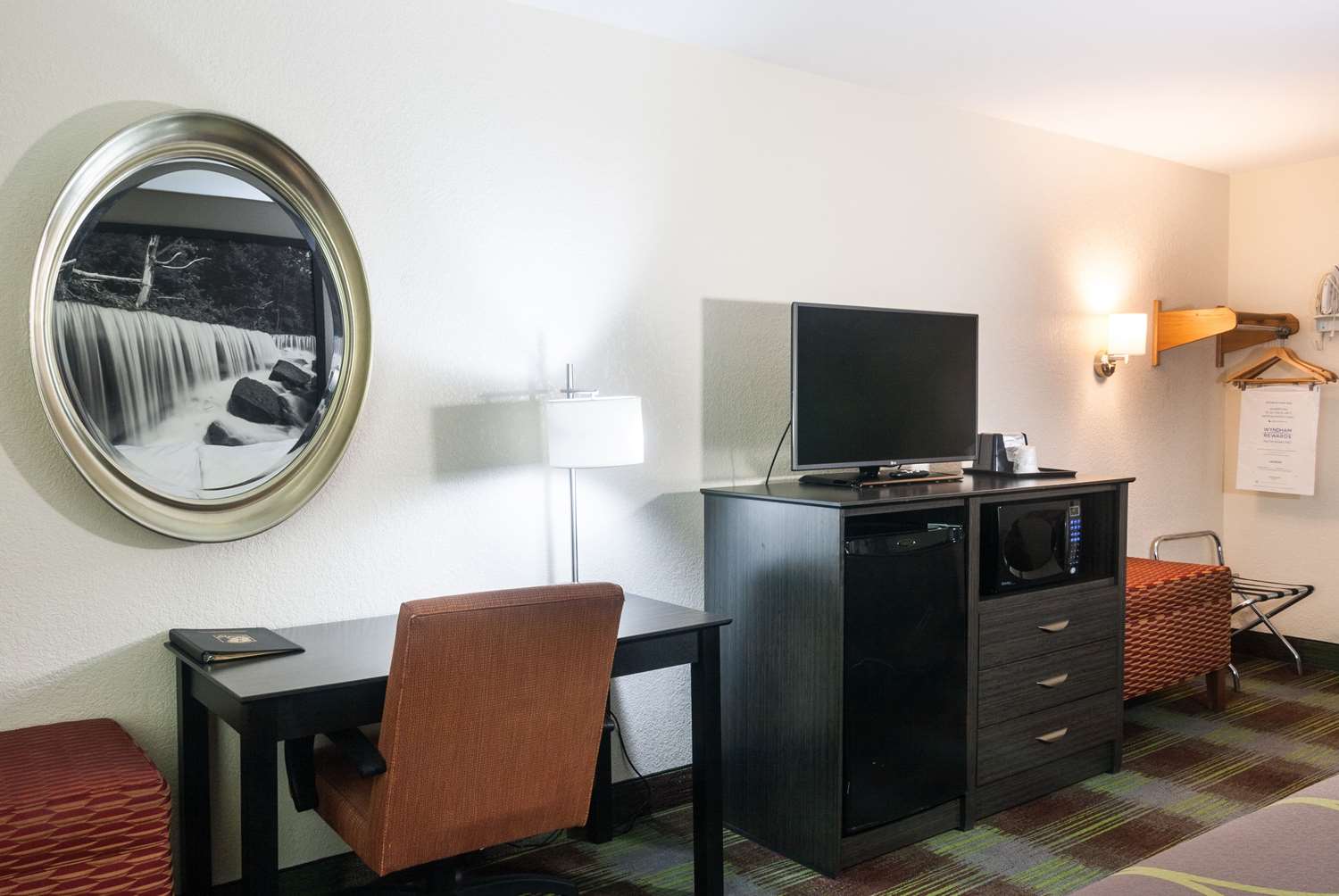 Super 8 by Wyndham Arkansas City KS 25/29