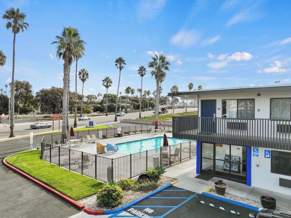 Motel6 Ventura, CA - Beach 47/58