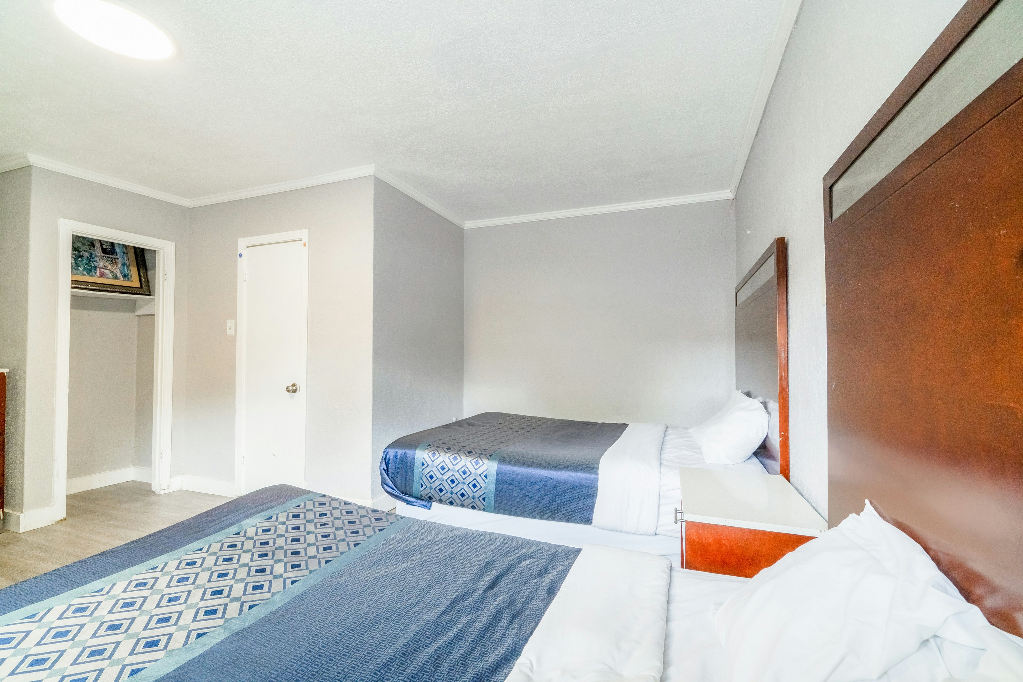 2 Full Beds Non-Smoking، Alamo Oasis Inn and Suites By OYO San Antonio 3/10