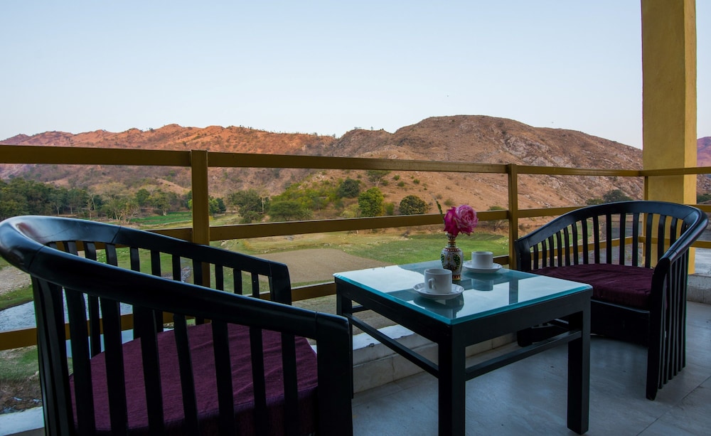 Lake Alpi resort Kumbhalgarh 35/50
