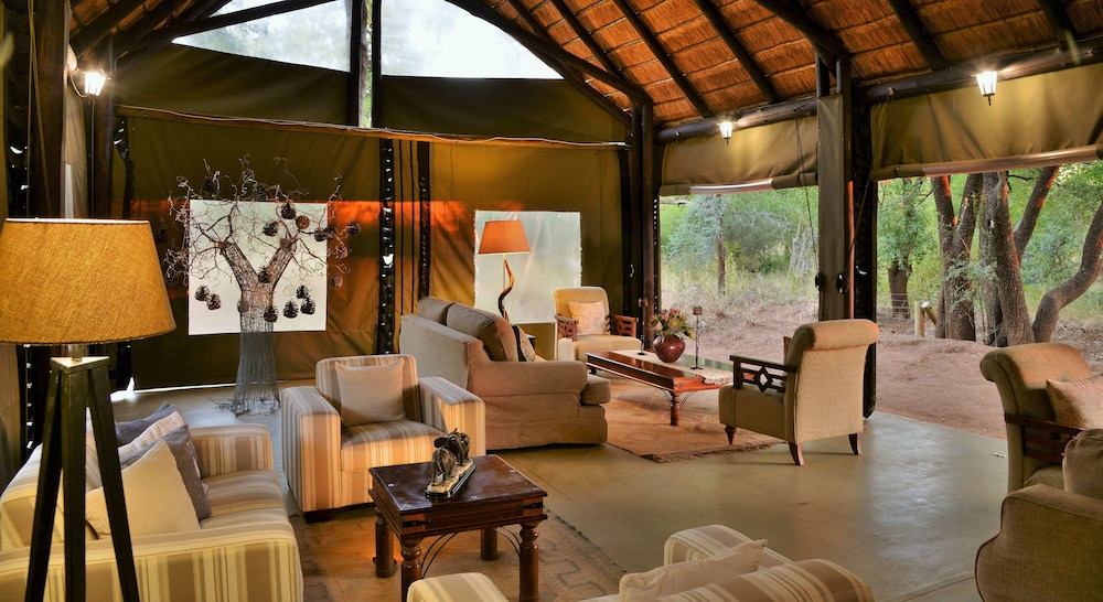 Black Rhino Game Lodge 56/69