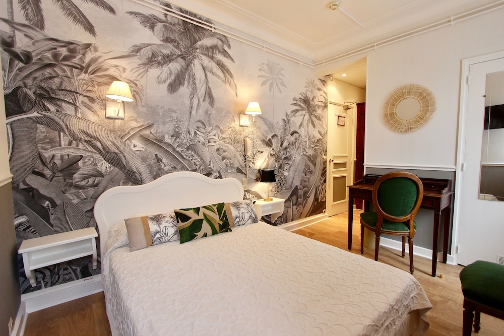 Hôtel Chopin 33/65