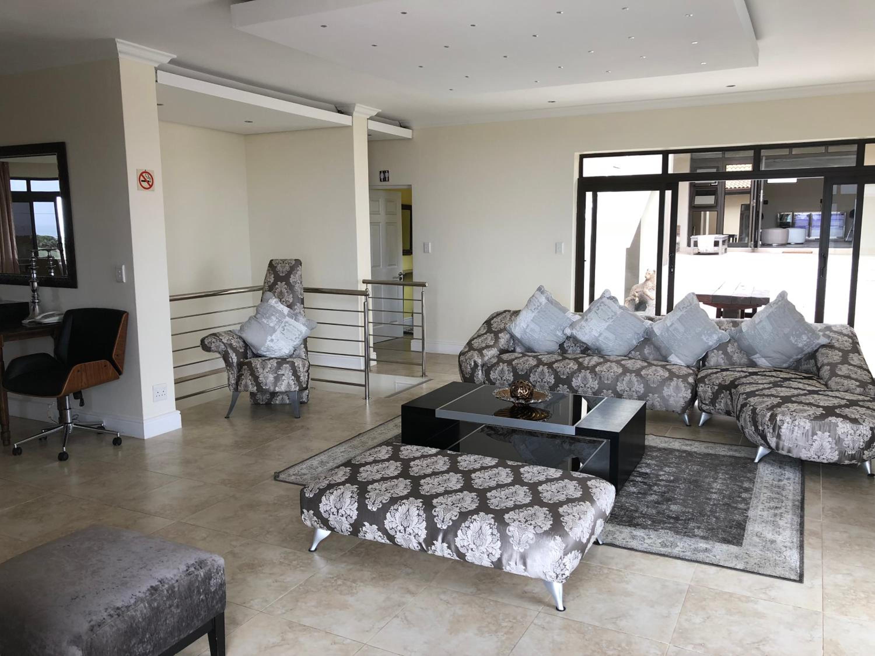 Coral Beach Bed & Breakfast 13/23