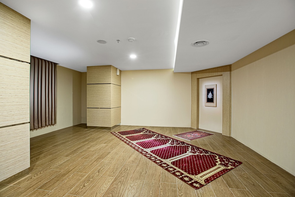 Quest Hotel Darmo Surabaya 52/52