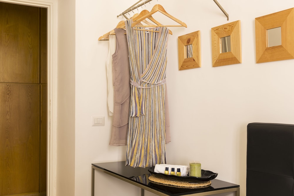 Rome Accommodation Condotti with terrace 5/50