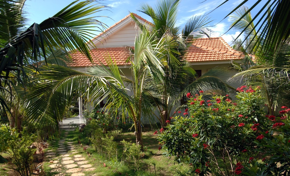 Saigon Emerald Resort 3/72