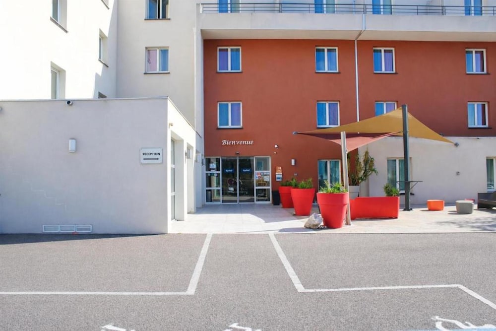 Kyriad Perpignan Sud 39/50