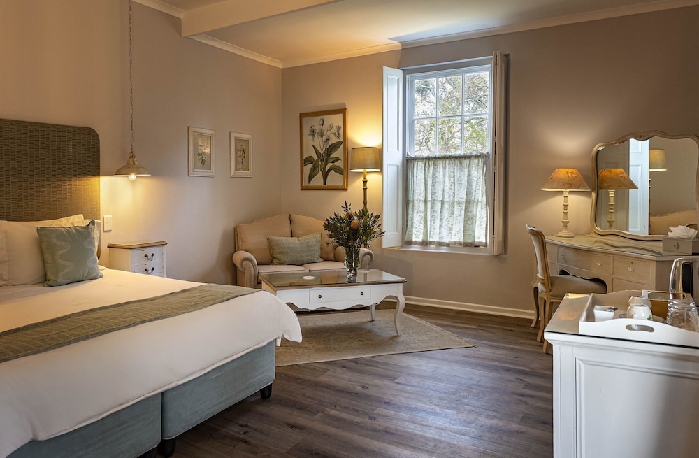 ROOM, DOUBLE OR TWIN BED, GARDEN VIEW