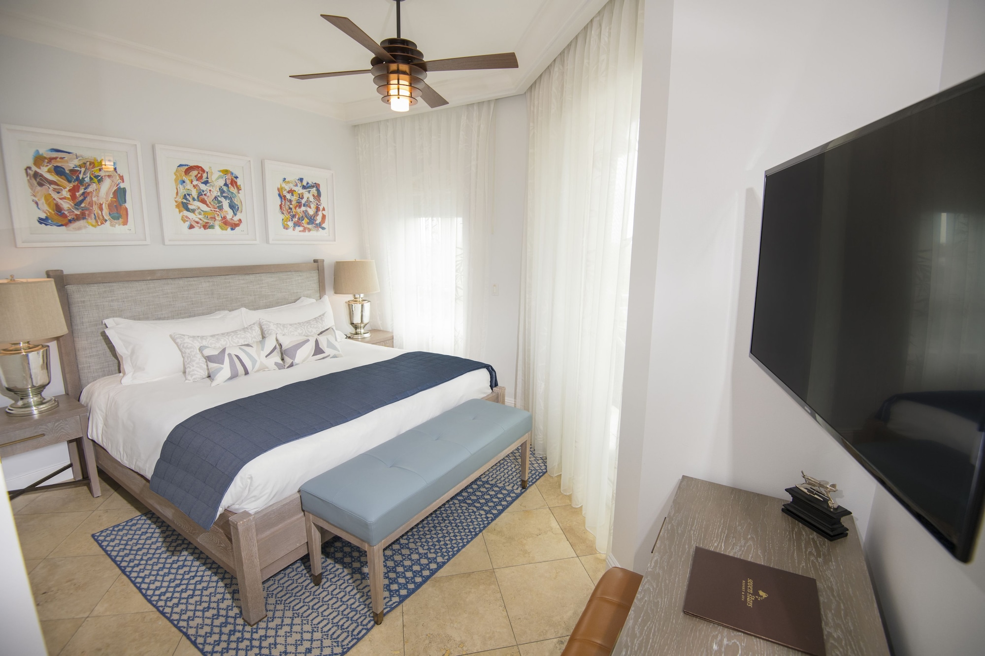 1 BEDROOM, SUITE, ISLAND VIEW