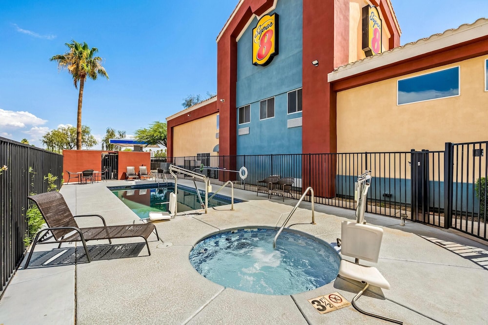 Super 8 By Wyndham Marana/Tucson Area 20/50