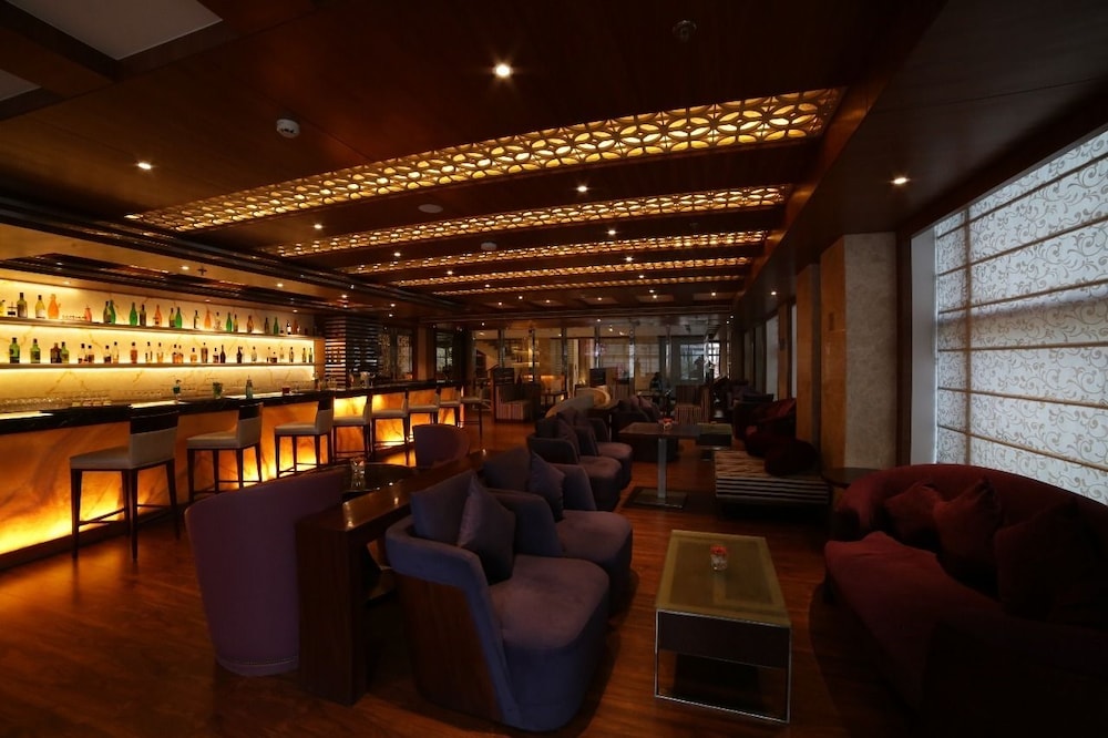P L Palace Lords Inn Agra 44/60