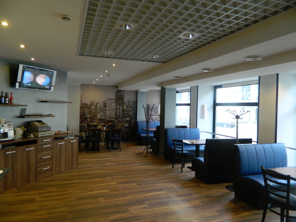 Center Hotel 46/62