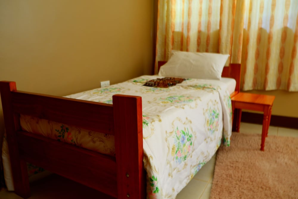 Mama Thea Homes - Hostel 20/45