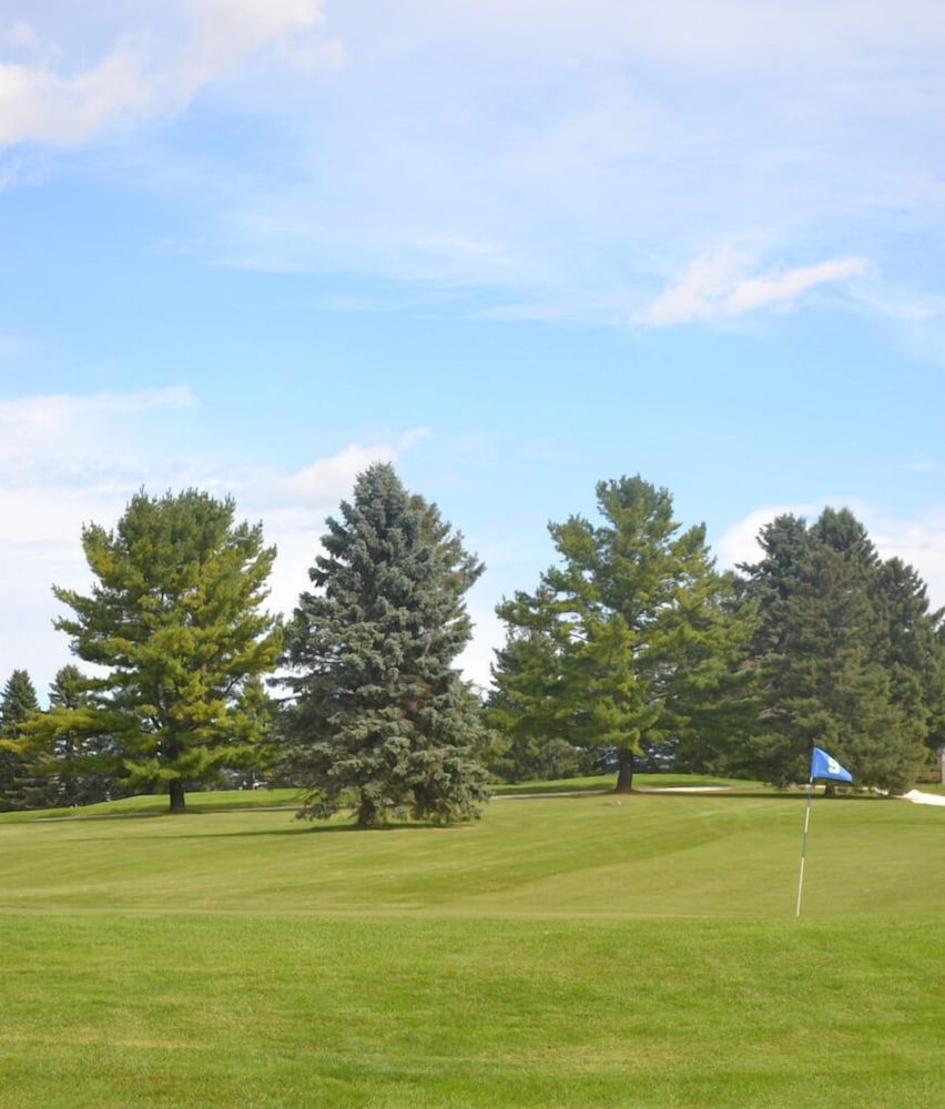 Fairway Inn and Suites Mishicot - Wi 28/50