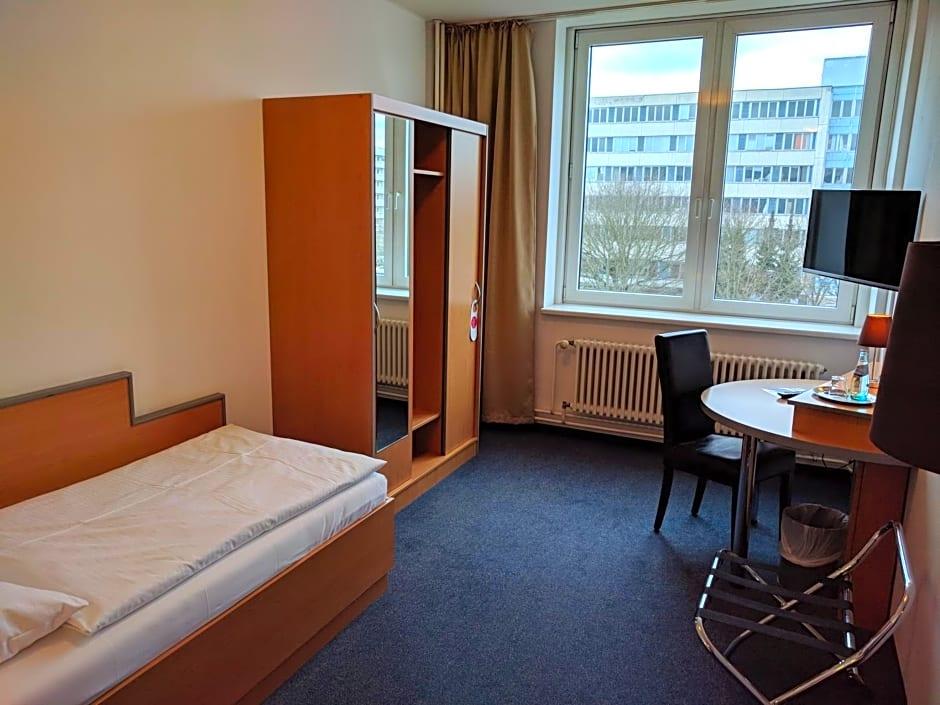 Sedes Hotel 16/35