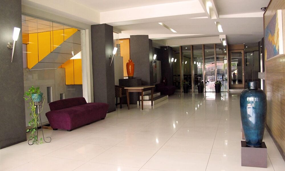 ALMA HOTEL 16/18