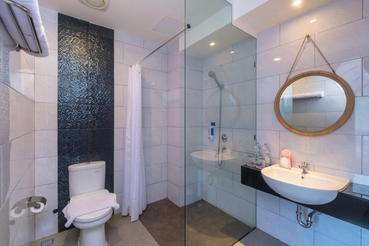 Rumaruma Farvet Residence Ambon 25/28