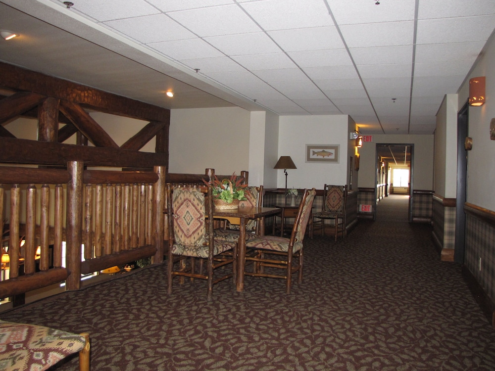 Bitterroot River Inn & Conference Center 45/56