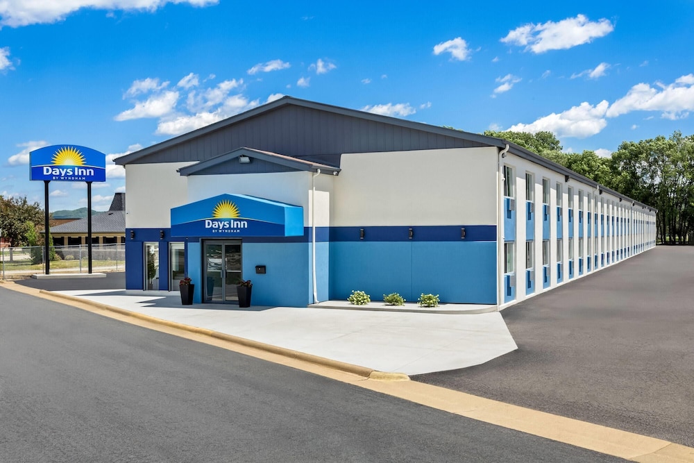 Days Inn by Wyndham La Crosse 53/59