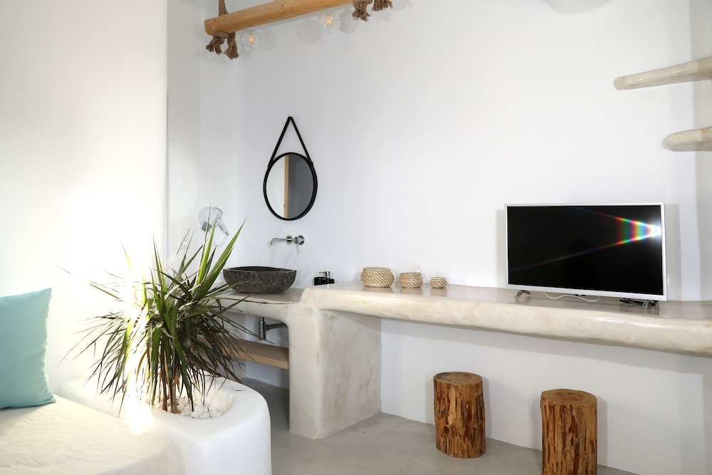 Irida Luxury Apartments 5/50