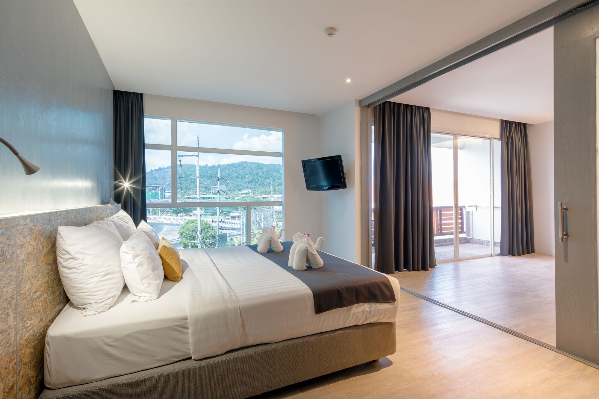 DARA, SUITE, BALCONY