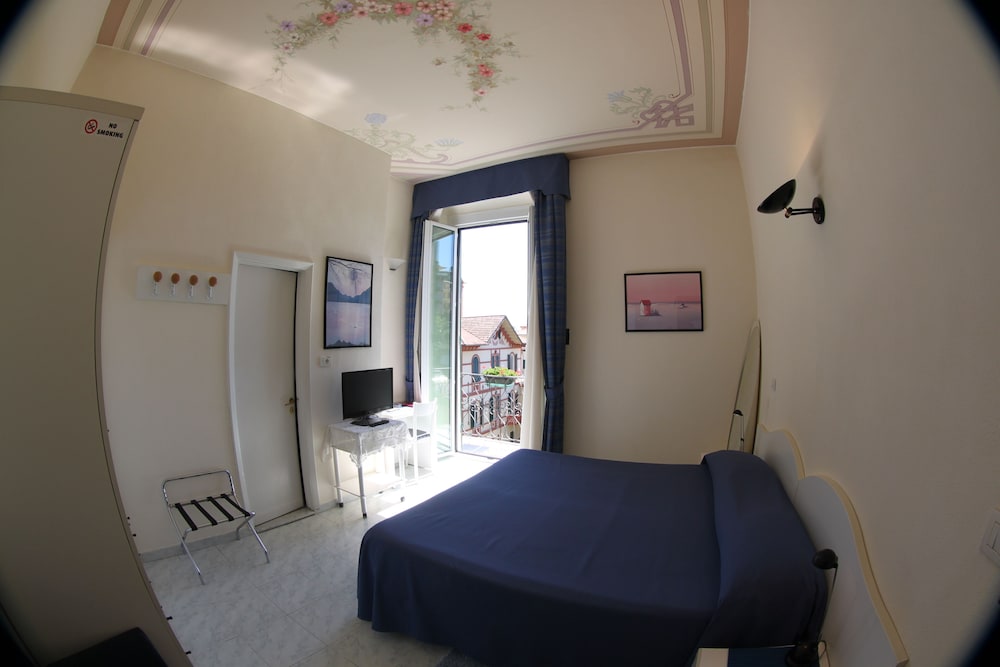Hotel Stella 7/60