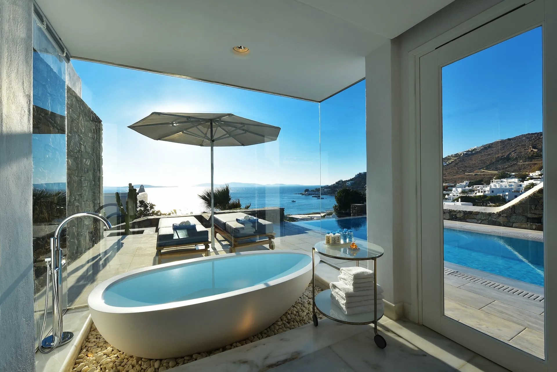 SIGNATURE, SUITE, PRIVATE POOL